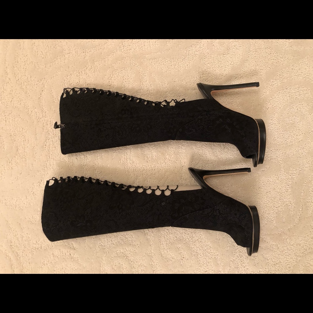 Boots - Picture 2 of 8